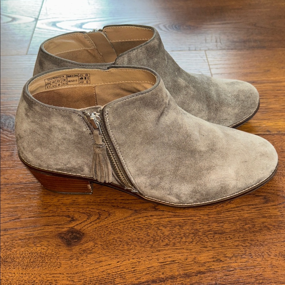 Vionic Suede Ankle Booties size 8.5